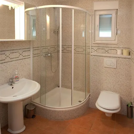 Kokolo Apartment Omis