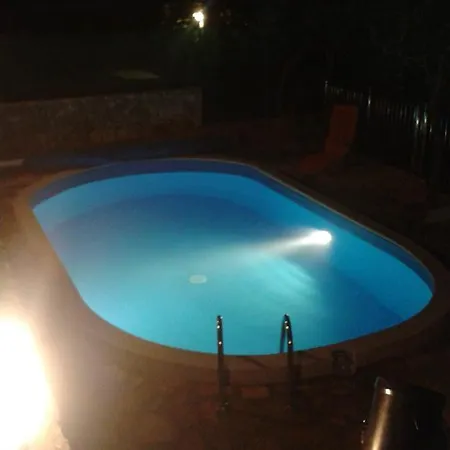 Kokolo * אומיס